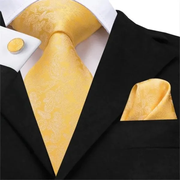 Classy Men Yellow Gold Paisley Silk Tie